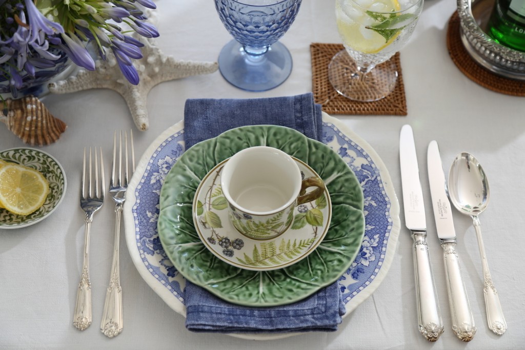 Table setting by Jenny Rose-Innes Interior Design